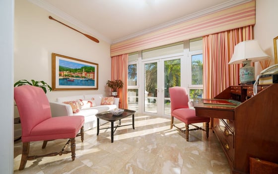 Grand Estate On Eastern Road With Seafront Land, picture 5