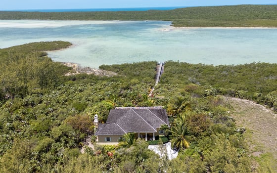 Whatavue, Elevated Waterfront, Windermere Island - MLS 65082, picture 2