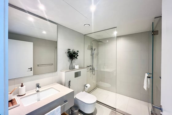 Furnished | Corner Unit | Panoramic Sea View, picture 13