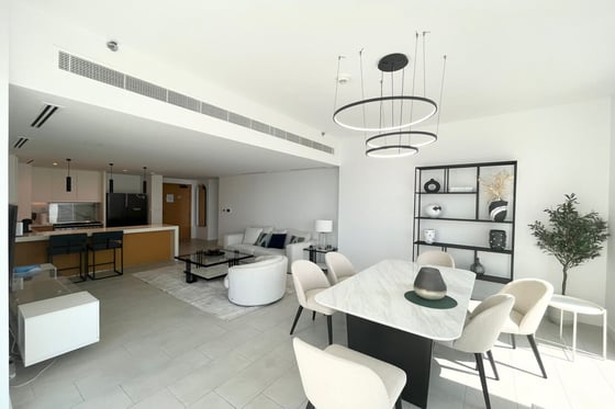 Furnished | Corner Unit | Panoramic Sea View, picture 5