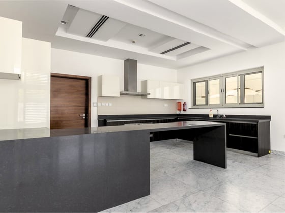 Phase 1/2 | Contemporary A | Near Lagoon, picture 12