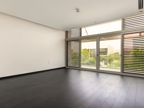 Phase 1/2 | Contemporary A | Near Lagoon, picture 10
