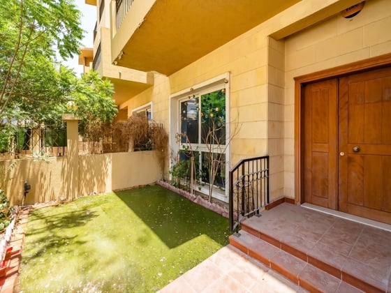 Vacant | Prime Location | Best Deal....., picture 1