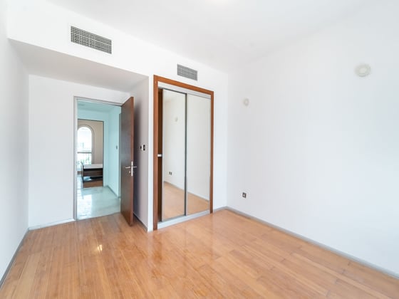 Vacant | Prime Location | Best Deal....., picture 15