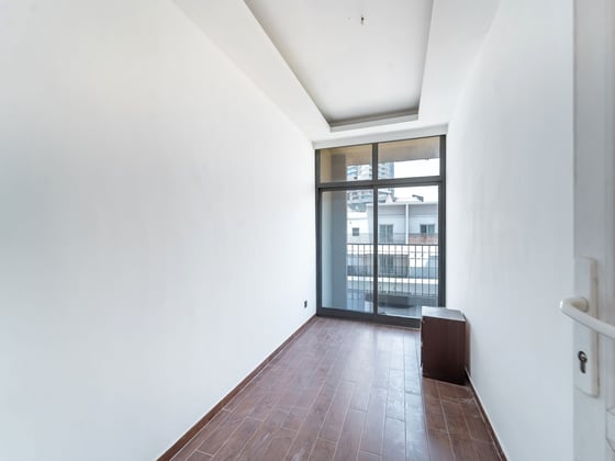 Vacant | Prime Location | Best Deal....., picture 17