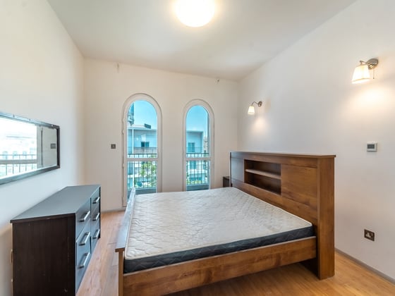 Vacant | Prime Location | Best Deal....., picture 13