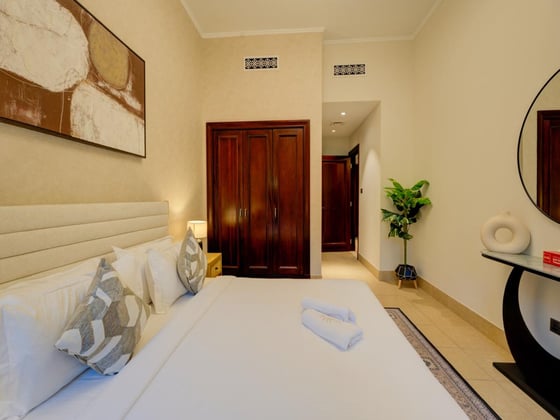 Burj Khalifa View | Garden Unit | Furnished, picture 7