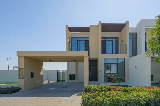 Single Row | True Corner | Landscaped Garden, picture 1