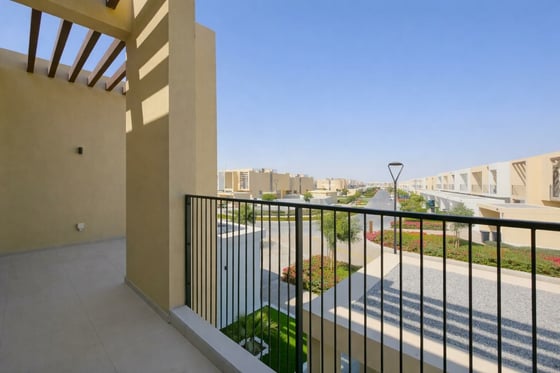 Single Row | True Corner | Landscaped Garden, picture 9
