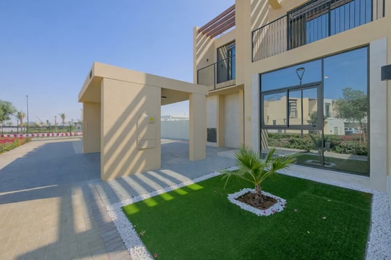 Single Row | True Corner | Landscaped Garden, picture 12