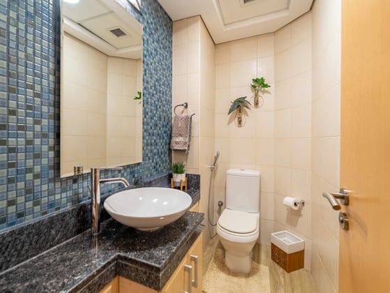 Vacant On Transfer | High Floor | Beach Access, picture 17