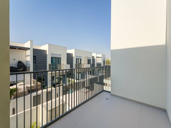 Exclusive | Prime Location | Area Expert, picture 15