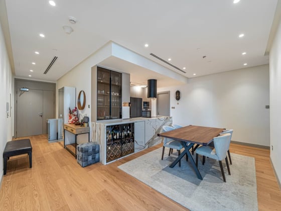HIGH VALUE UPGRADES | FULLY FURNISHED | VOT, picture 1