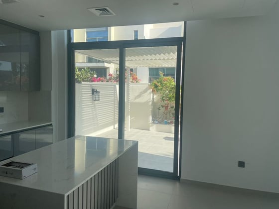 Corner Unit l Premium Upgraded l VOT...., picture 3