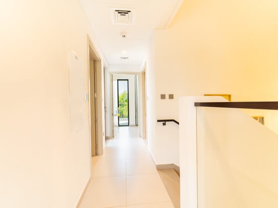 Corner Unit| Premium Upgraded| Vacant on Transfer, picture 12