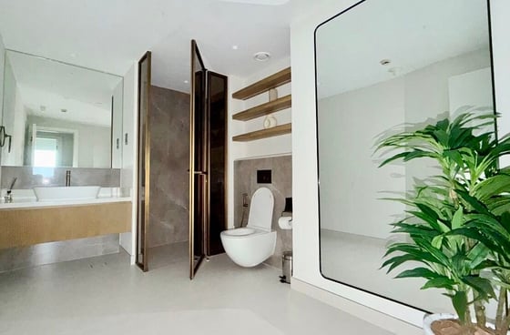 Premium Upgraded | Fully Furnished | Sea View, picture 21