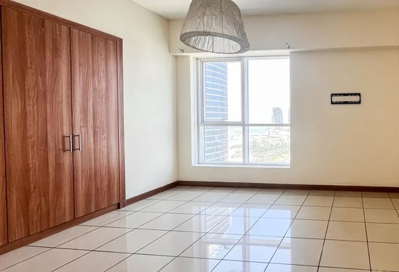 Spacious 2 Bed | Sea View | Prime Marina Location, picture 4