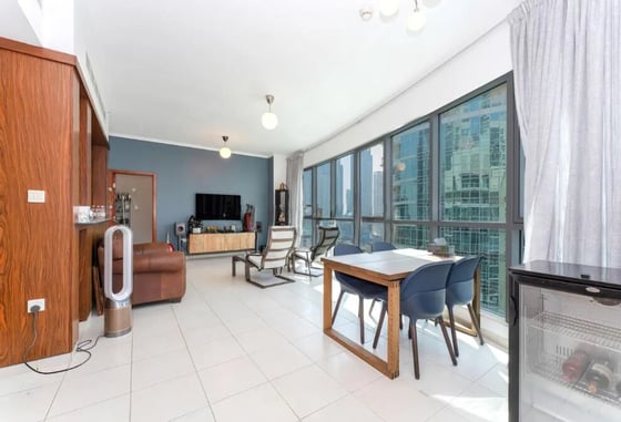 Vacant | High Floor | Fountain View....., picture 1