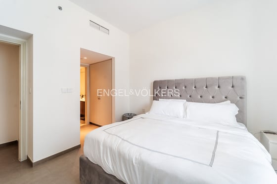 Community View | High Floor | Vacant Now, picture 12