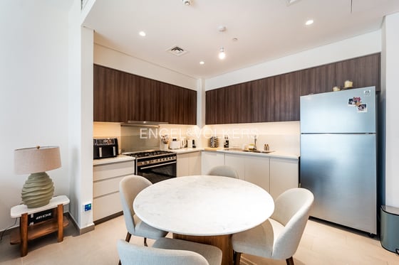 Community View | High Floor | Vacant Now, picture 5
