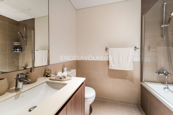 Community View | High Floor | Vacant Now, picture 16