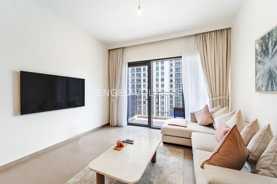 Community View | High Floor | Vacant Now, picture 9