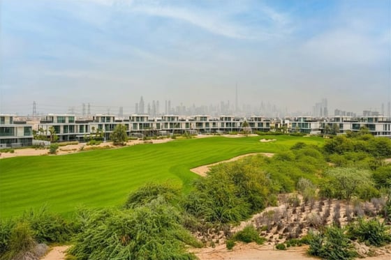 Huge Shell and Core Villa on Golf Course with Skyline View, picture 10