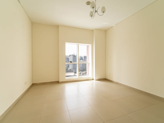 Spacious Layout | Vacant | Investment Deal, picture 9