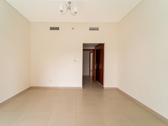 Spacious Layout | Vacant | Investment Deal, picture 12