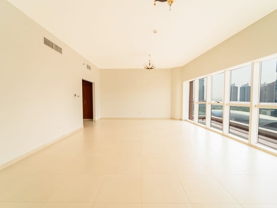 Spacious Layout | Vacant | Investment Deal, picture 15