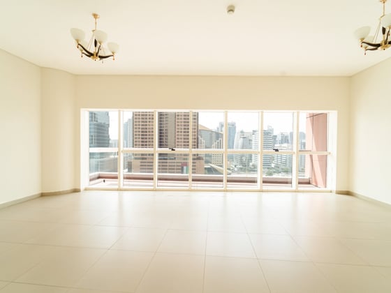 Spacious Layout | Vacant | Investment Deal, picture 3