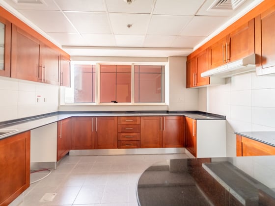 Spacious Layout | Vacant | Investment Deal, picture 5