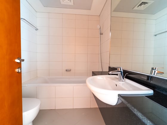 Spacious Layout | Vacant | Investment Deal, picture 14