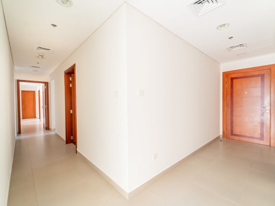 Spacious Layout | Vacant | Investment Deal, picture 7