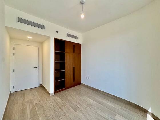 Handed Over | Available | Brand New | G + 1, picture 11