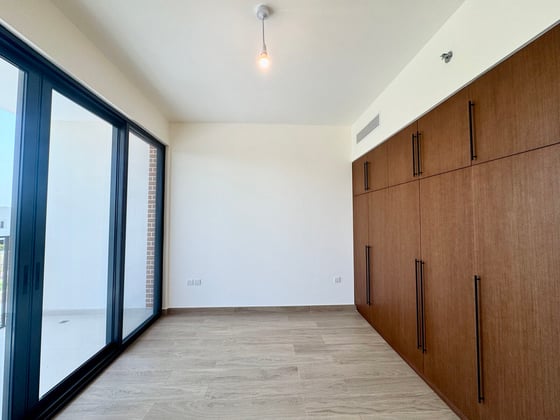 Handed Over | Available | Brand New | G + 1, picture 7