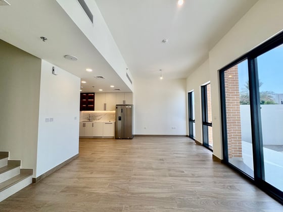 Handed Over | Available | Brand New | G + 1, picture 3