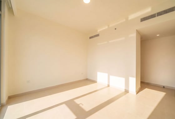 Vacant | Brand New | Spacious Unit......, picture 5