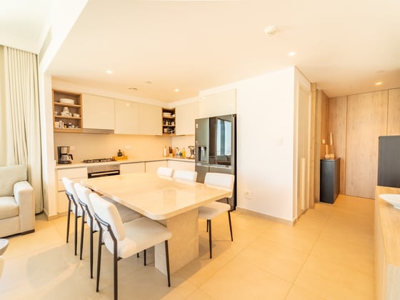 Elegant Corner Unit | High Floor | Vacant on Transfer, picture 2
