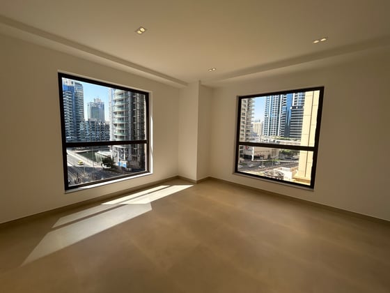 Vacant | Low Floor | Upgraded..........., picture 17