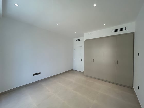 Vacant | Low Floor | Upgraded..........., picture 15