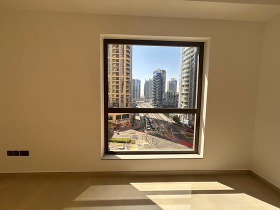 Vacant | Low Floor | Upgraded..........., picture 18