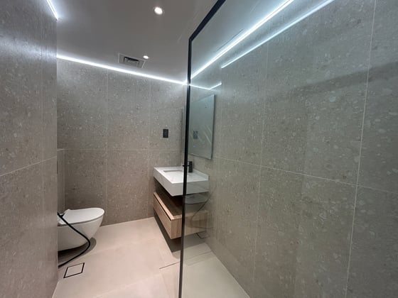 Vacant | Low Floor | Upgraded..........., picture 16