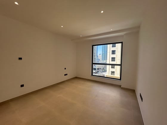 Vacant | Low Floor | Upgraded..........., picture 14
