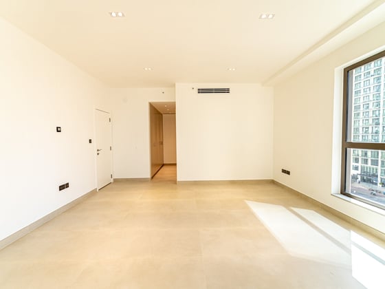 Vacant | Low Floor | Upgraded..........., picture 14