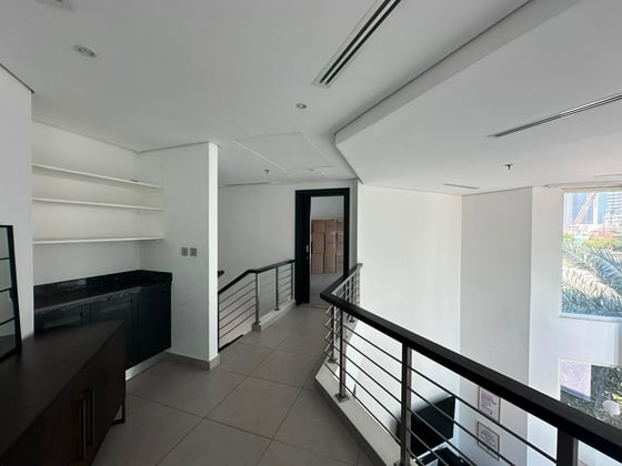 Corner Unit | Vacant | Grand Living....., picture 13