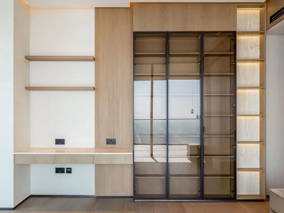 Luxury Living | Fully Upgraded | Full Marina View, picture 9