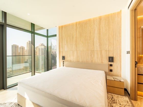 Luxury Living | Fully Upgraded | Full Marina View, picture 14
