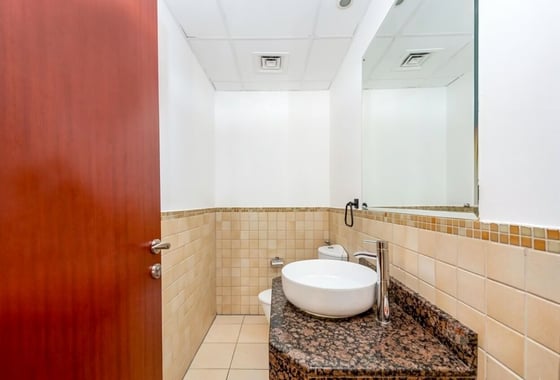 Vacant | Large Layout | Marina & Pool View, picture 13