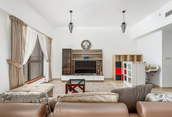 Vacant | Large Layout | Marina & Pool View, picture 5